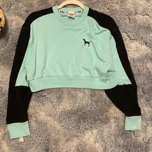 Crop long sleeve pink top